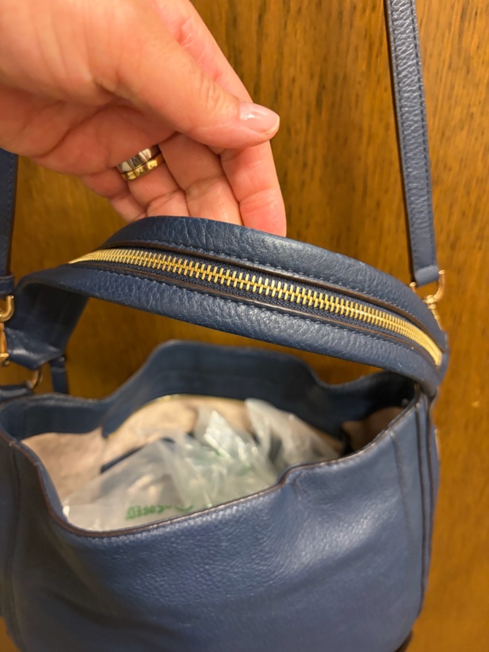 Michael Kors Navy Leather Shoulder Bag with Gold Hardware - Picture 3 of 6